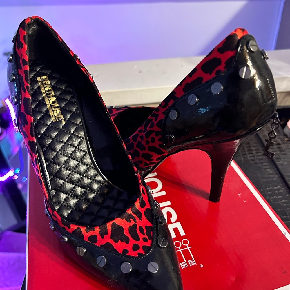 Red and Black Women's Pumps